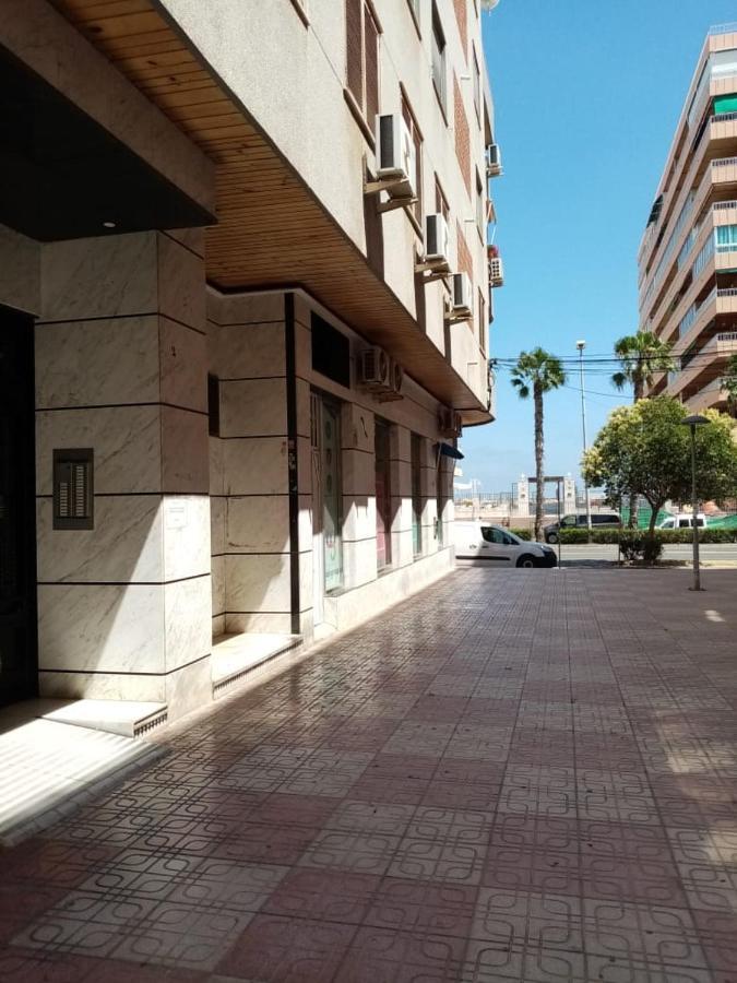 Апартаменты Apartamento Con Buena Vista Торевьиа Экстерьер фото