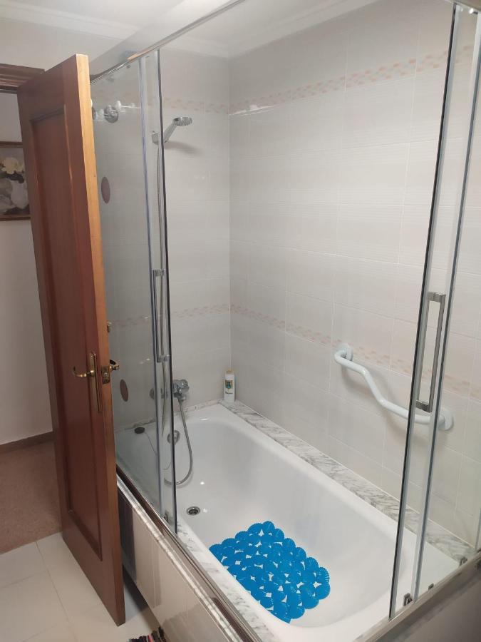 Апартаменты Apartamento Con Buena Vista Торевьиа Экстерьер фото